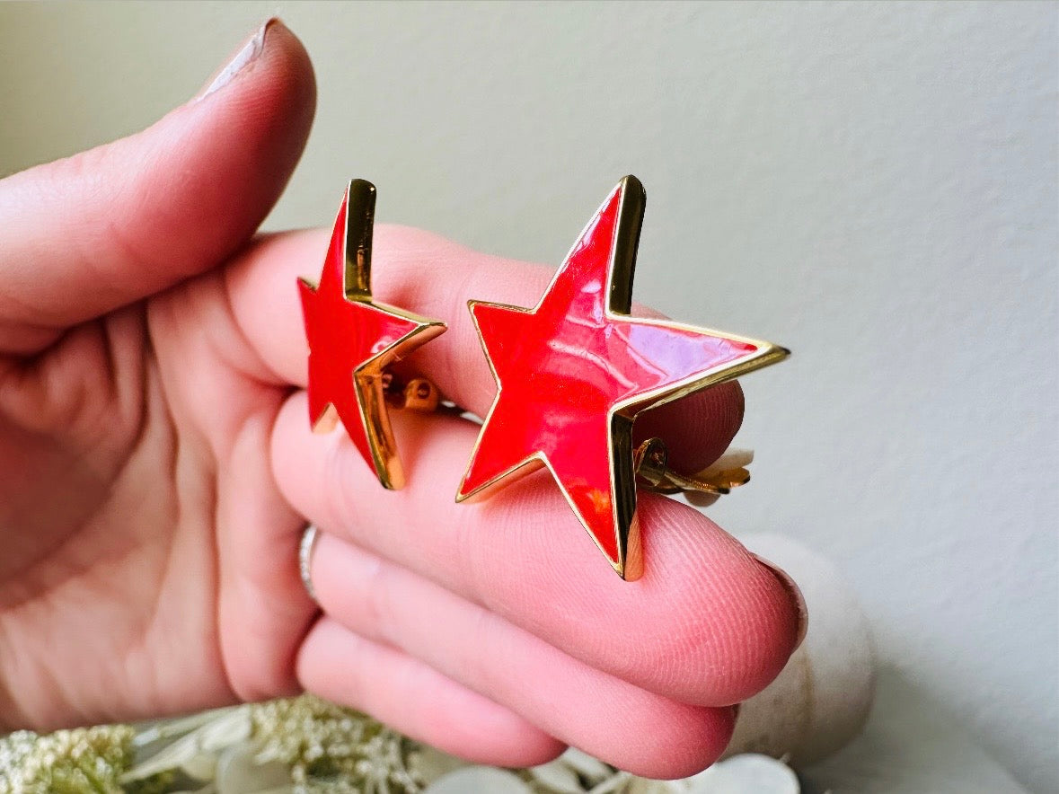 Vintage Red Star Clip-On Earrings - 1980s Rockstar Glam Style for Women | Perfect for Concerts, Parties & Retro Fashion Outfits