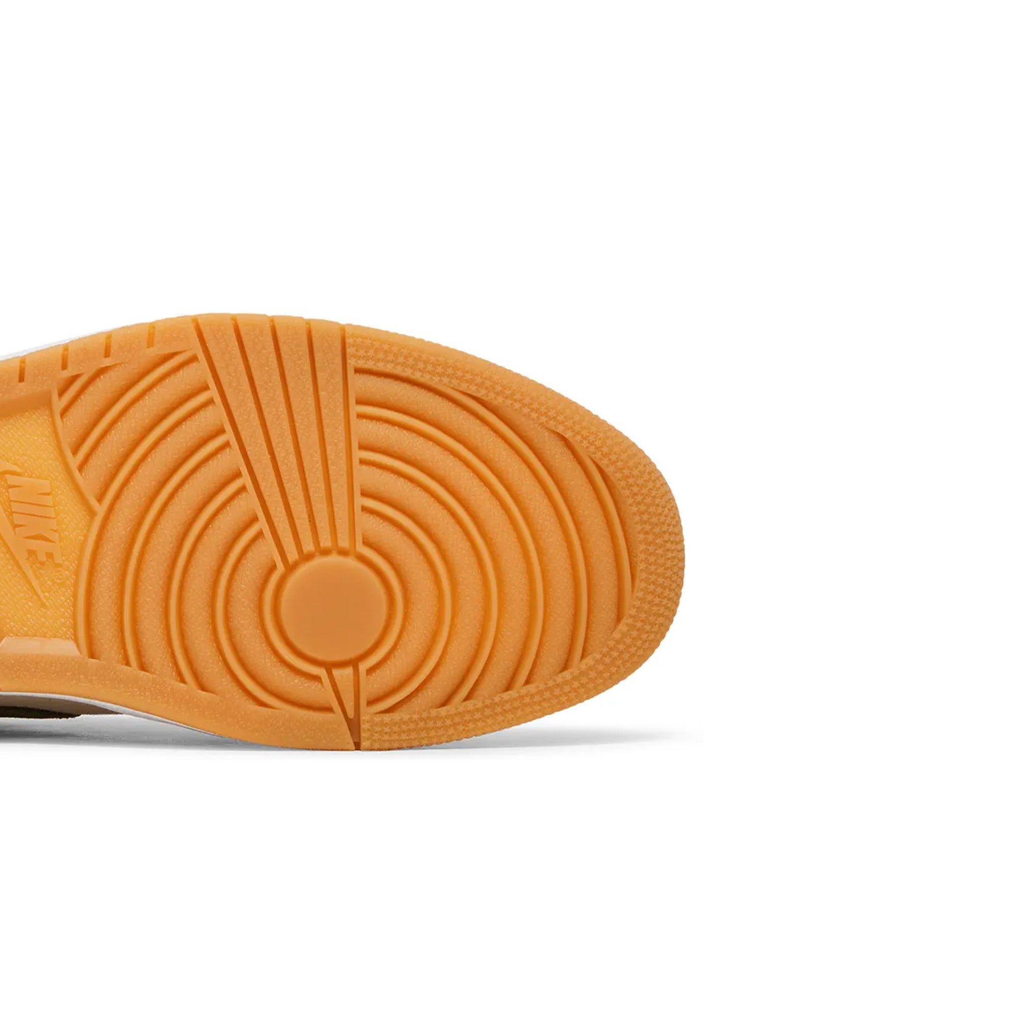 Air Jordan 1 Low 'Light Curry' Sneakers - Men's Basketball Shoes for Casual Wear & Street Style | Perfect for Everyday Outfits, Gym, and Urban Fashion