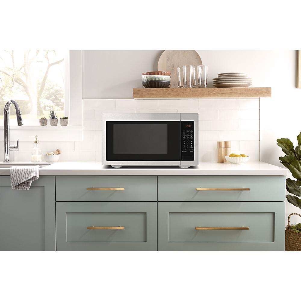 Amana UMC5225GZ 2.2 Cu. Ft. Compact Countertop Microwave Oven - Large Capacity for Small Kitchens, Dorms & Office Break Rooms