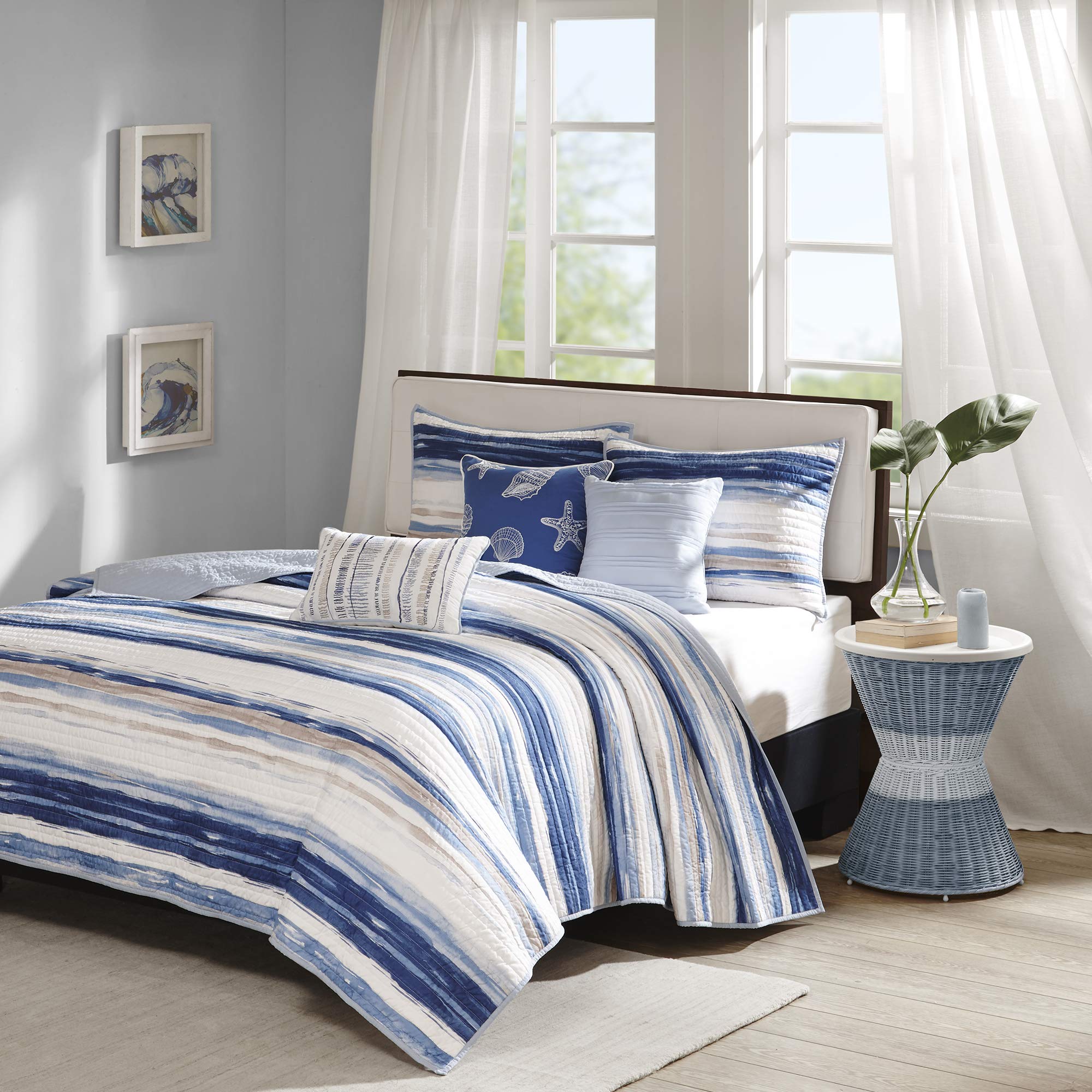 Madison Park 6-Piece Quilt Set - Cottage Coastal Design, All-Season Lightweight Bedding with Coverlet, Shams & Toss Pillows for King/Cal King Beds (104
