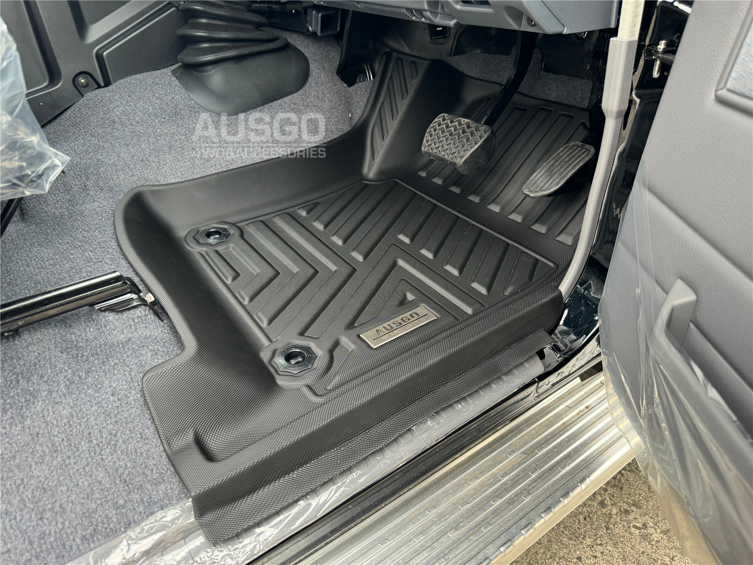 5D Custom Fit Car Floor Mats for Toyota LandCruiser 76 LC76 2023-2024 - All-Weather Protection & Easy Cleaning - Perfect for Off-Road Adventures & Daily Commutes