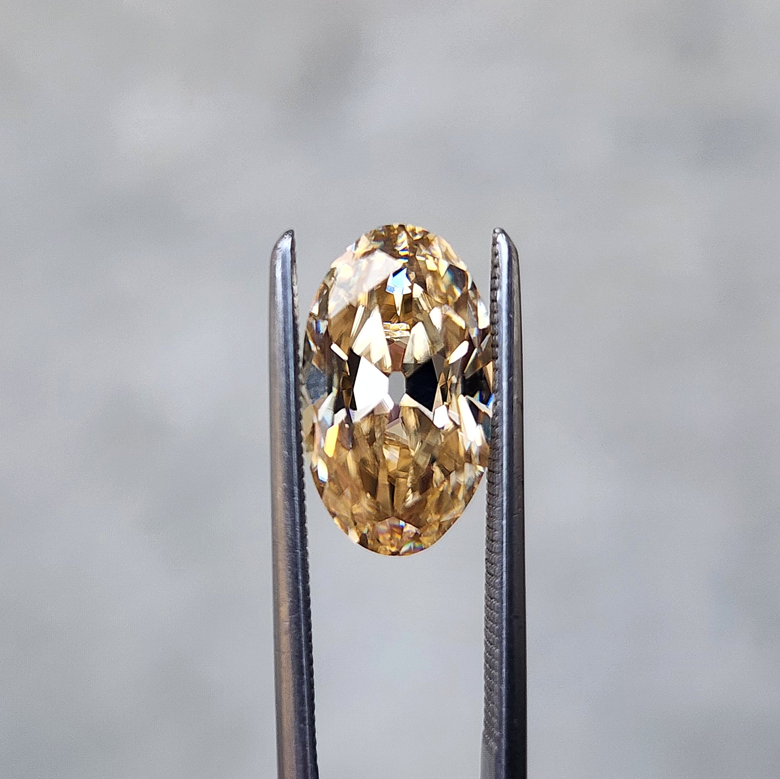 2.25ct Oval Old Mine Cut Champagne Moissanite Ring - Vintage Style Engagement Jewelry for Women, Wedding, Anniversary & Special Occasions