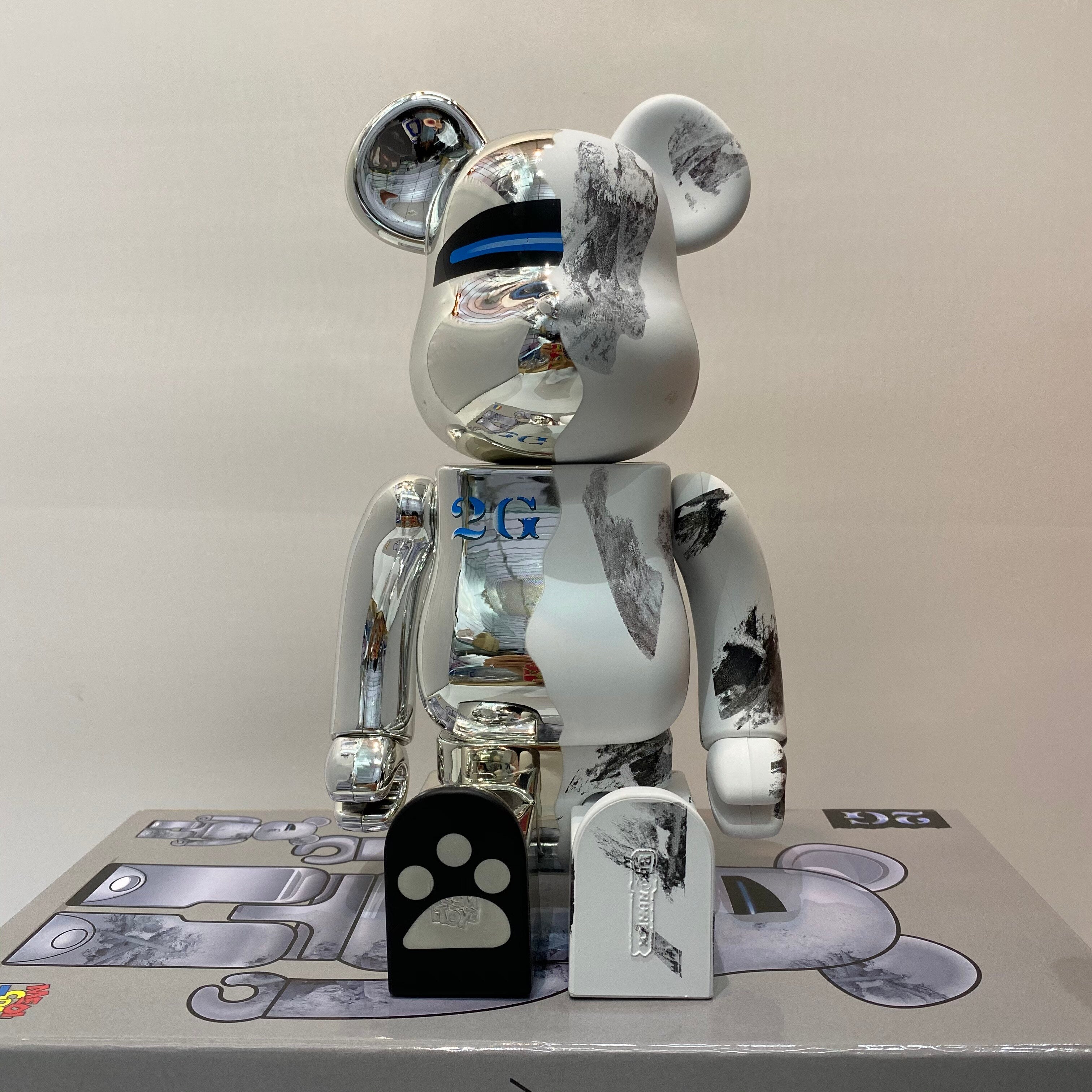 Limited Edition Bearbrick Collectible Figurine - Rare Vinyl Art Toy for Display & Investment | Perfect for Home Decor, Office Display & Anime Collections