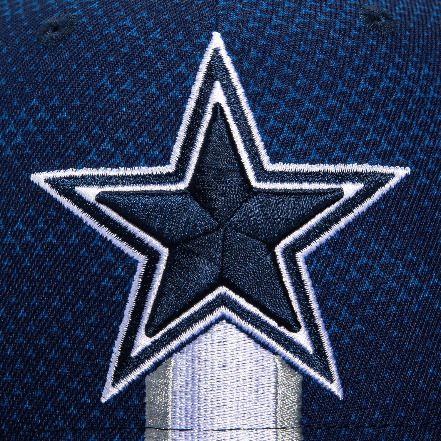 New Era 59Fifty 2024 Dallas Cowboys NFL Sideline Cap with National League Patch - Navy Blue Baseball Hat for Fans, Sports Events & Casual Wear