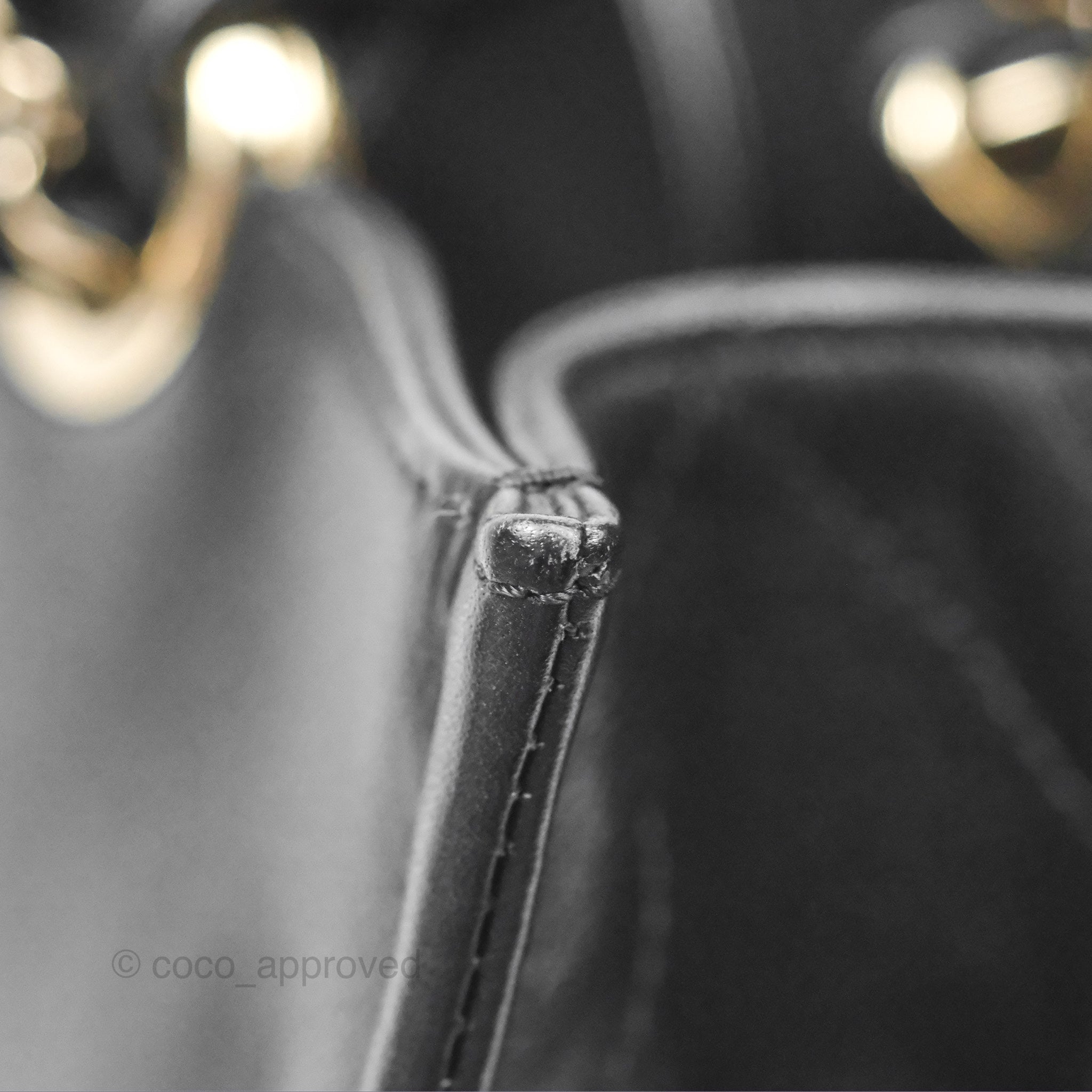 Chanel CC Zipped Shopping Tote Bag in Calfskin Leather with Gold Hardware - Luxury Handbag for Women, Perfect for Work, Travel & Everyday Use