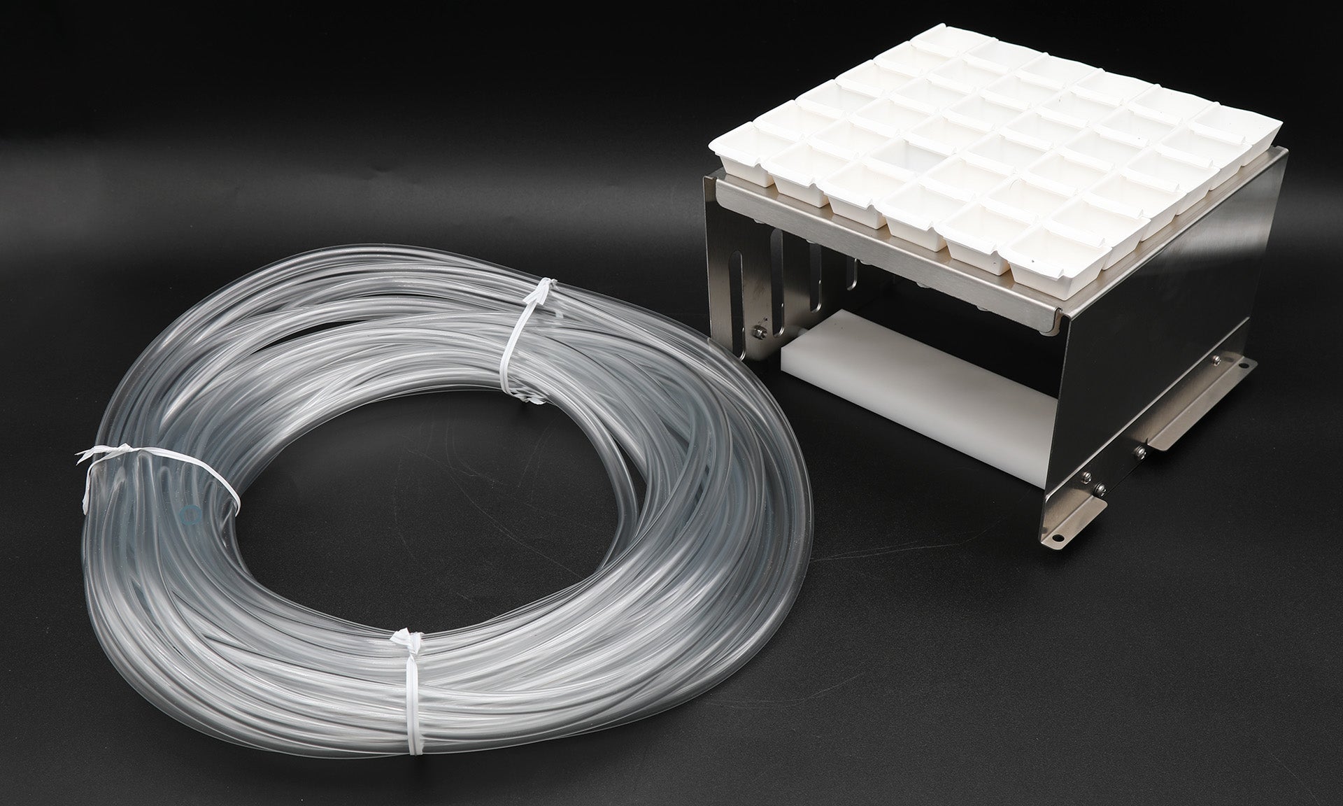 Foxy® R1 & R2 Preparative Chromatography Rack with 36 ETFE (Tefzel™) Funnels & 50ft Tubing - Ideal for Lab Sample Preparation & Chemical Analysis