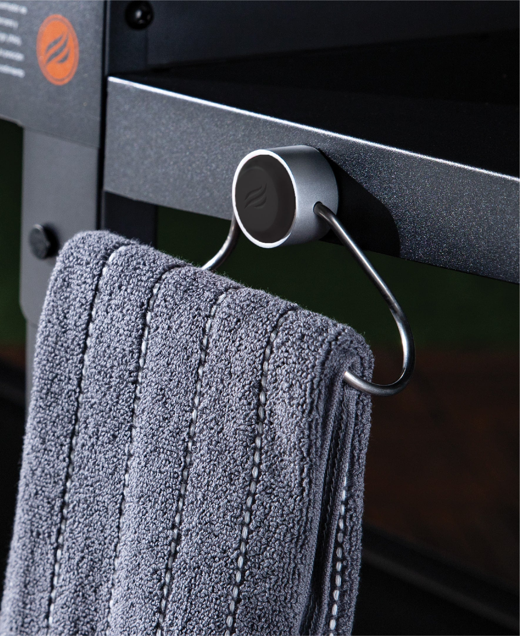 Strong Magnetic Towel Holder for Bathroom - Rustproof Stainless Steel Wall Mounted Towel Rack, Perfect for Kitchen, Gym, Spa, and Poolside Use