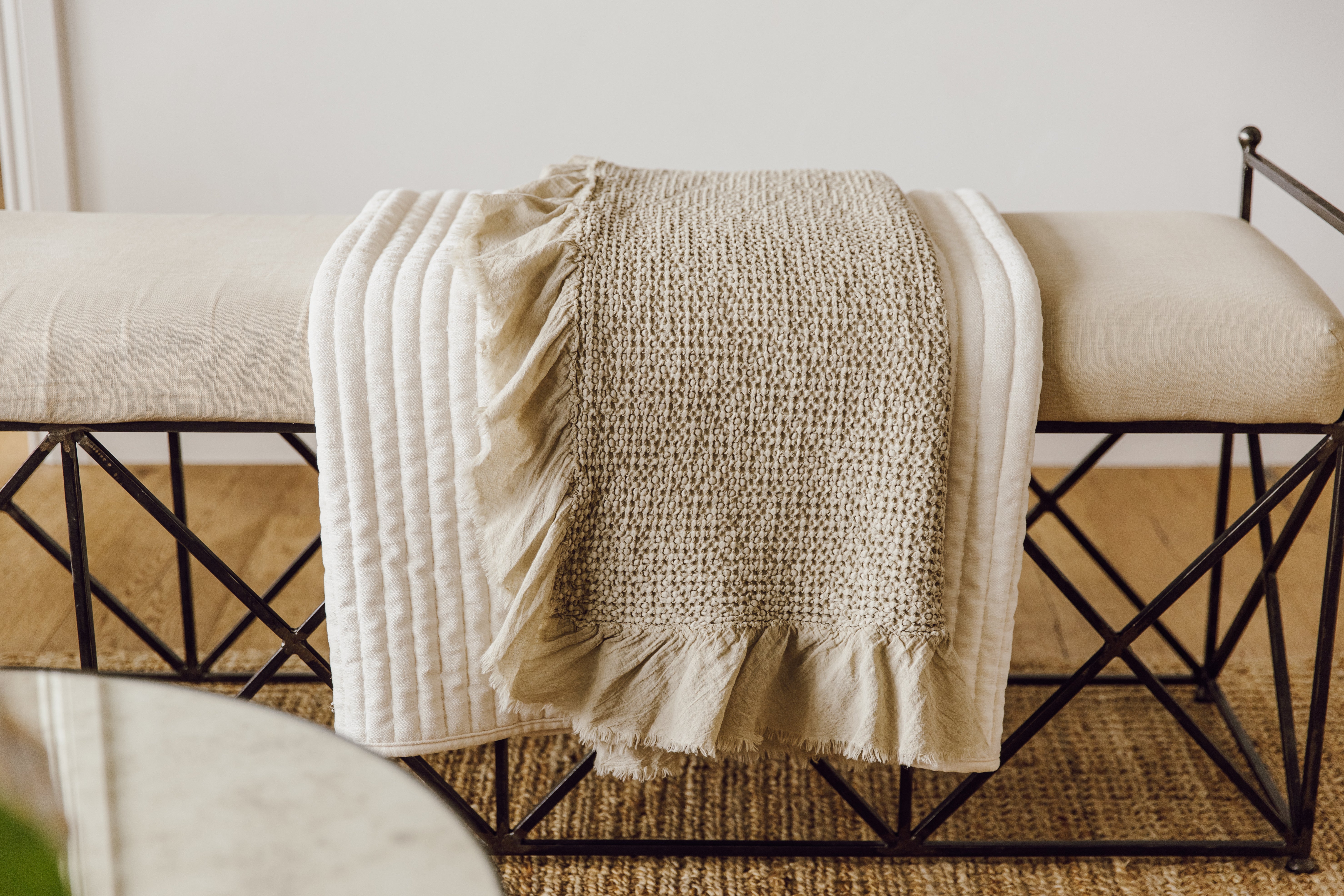 Premium Charlie Luxe Blanket - Ultra Soft & Cozy Throw for Bed, Couch & Travel - Perfect for Gifts, Home Decor & Relaxation