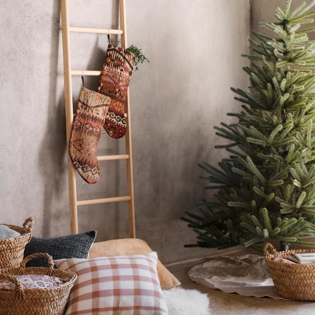 Premium Japanese Hinoki Wood Ladder - Natural, Durable & Lightweight for Home Decor, Shelf Display, and Plant Climbing Support