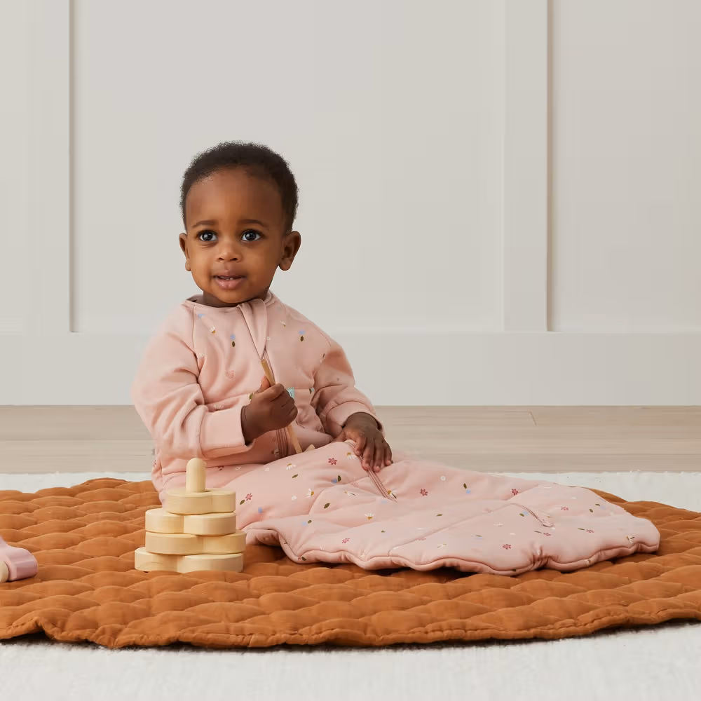 ErgoPouch TOG 2.5 Long Sleeve Baby Sleeping Bag with Daisy Print - Perfect for Nursery, Daycare & Comfortable Infant Sleep