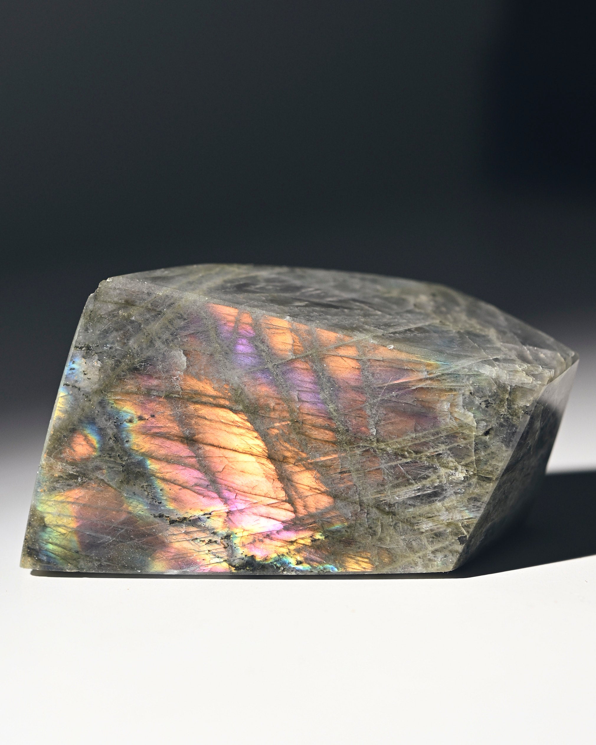 Natural Labradorite Geometric Pendant Necklace - 3 Inch Healing Crystal Jewelry for Meditation, Energy Balancing & Spiritual Gifts
