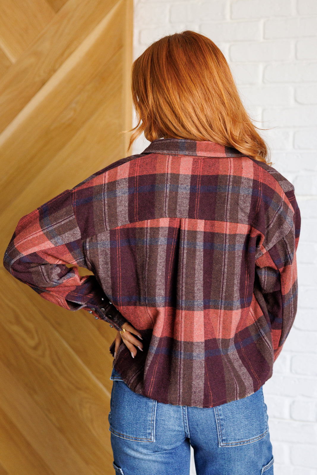 Stylish Plaid Shacket for Men & Women - Cozy Flannel Shirt Jacket - Perfect for Fall, Winter & Outdoor Activities