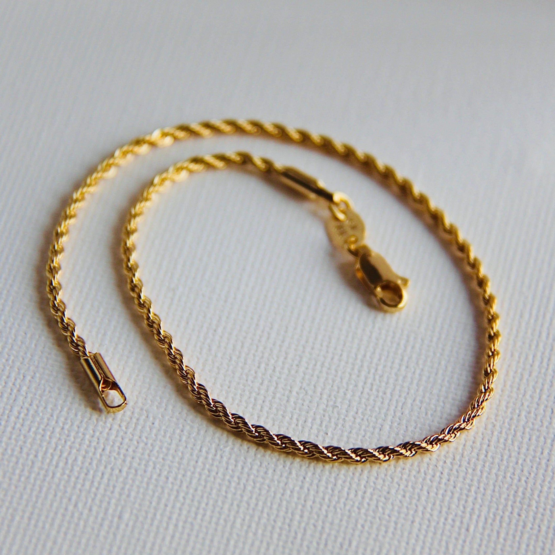 10K Gold Filled Rope Link Anklet - Elegant Adjustable Ankle Bracelet for Women, Perfect for Beach Vacations, Summer Outfits & Boho Jewelry Collection