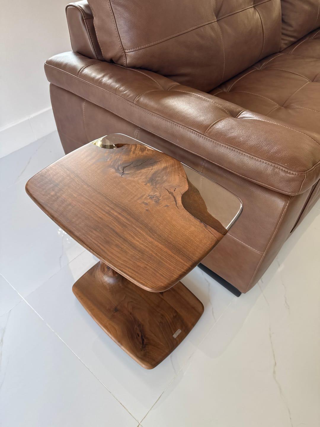Luxury C-Shaped Resin End Table - Modern Side Table for Living Room, Bedroom, Office - Unique Home Decor Gift Idea for Housewarming, Wedding, Birthday