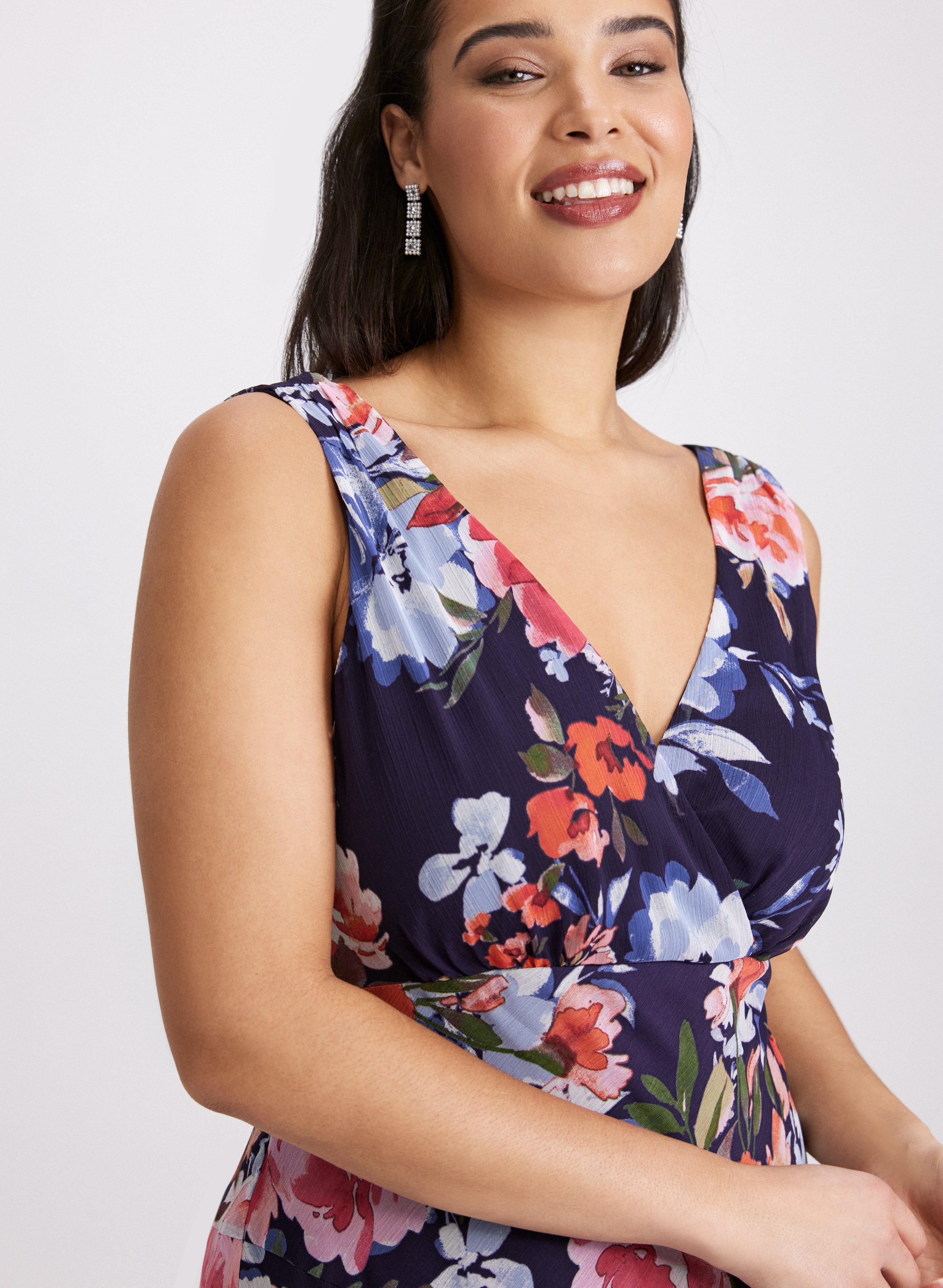 Elegant Floral Chiffon Dress for Women - Summer Boho Maxi Dress with V-Neck & Flowy Sleeves - Perfect for Beach Vacations, Weddings & Date Nights