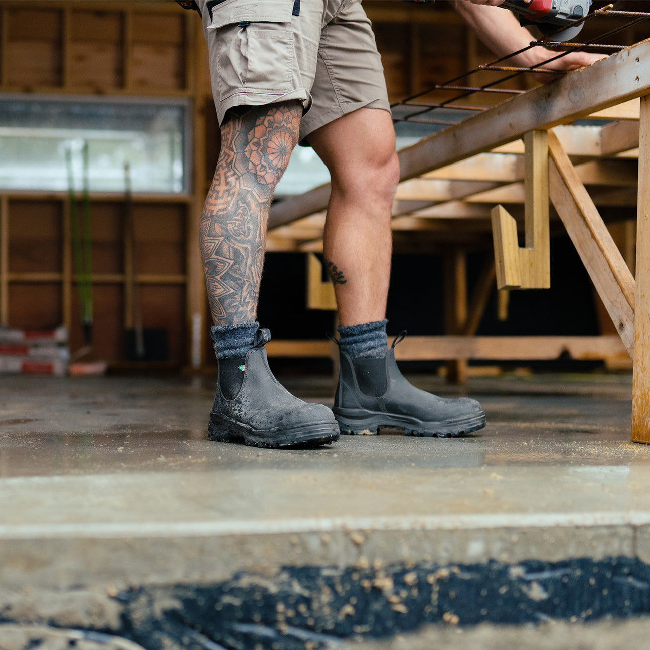 Blundstone 8301 RotoFlex Waterproof Steel Toe Work Boots for Men - Durable Slip Resistant Safety Shoes for Construction, Hiking & Outdoor Work