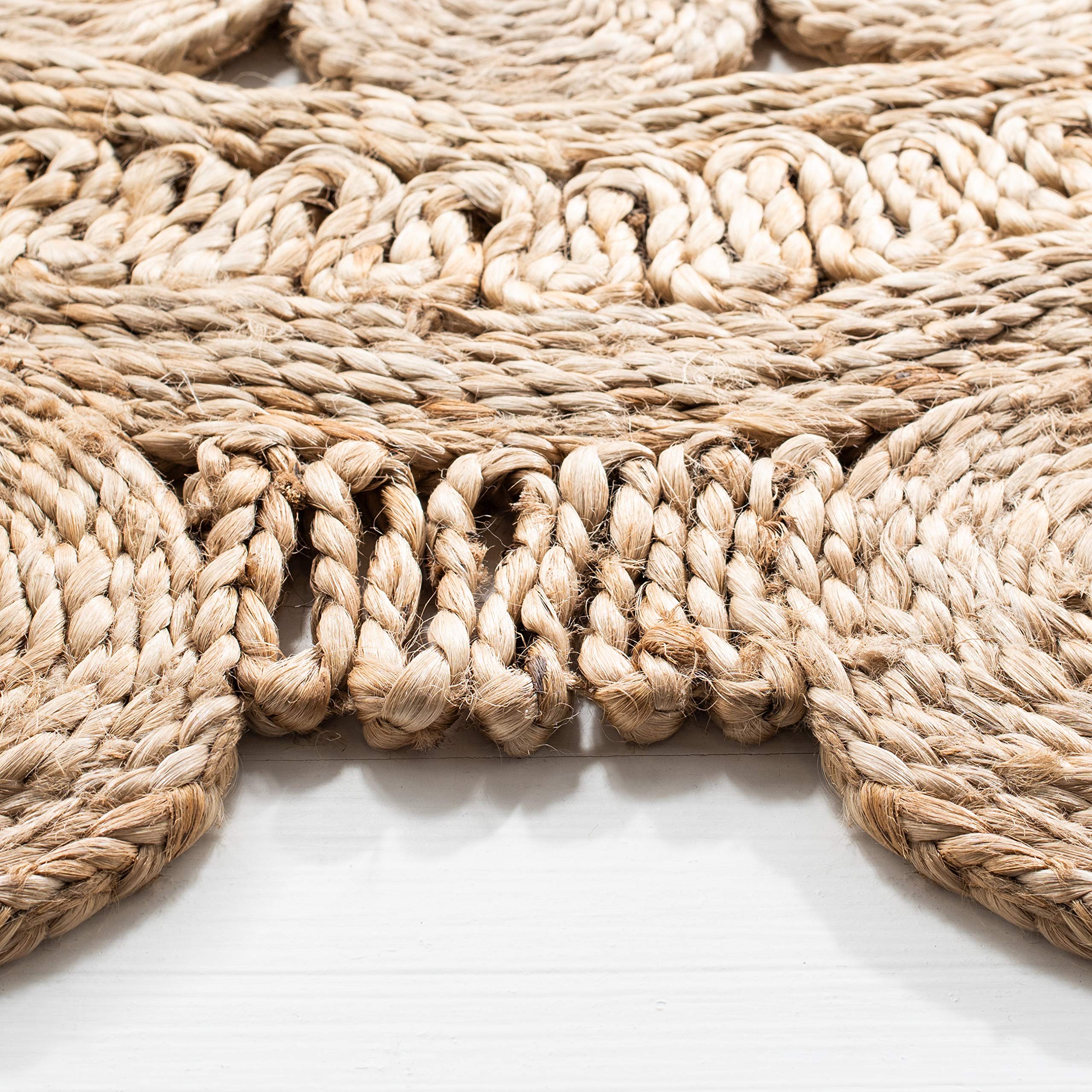 SAFAVIEH Handmade Natural Jute Area Rug 7' Round - Boho Farmhouse Style for Living Room, Bedroom & Dining Room | NF161A Round Collection