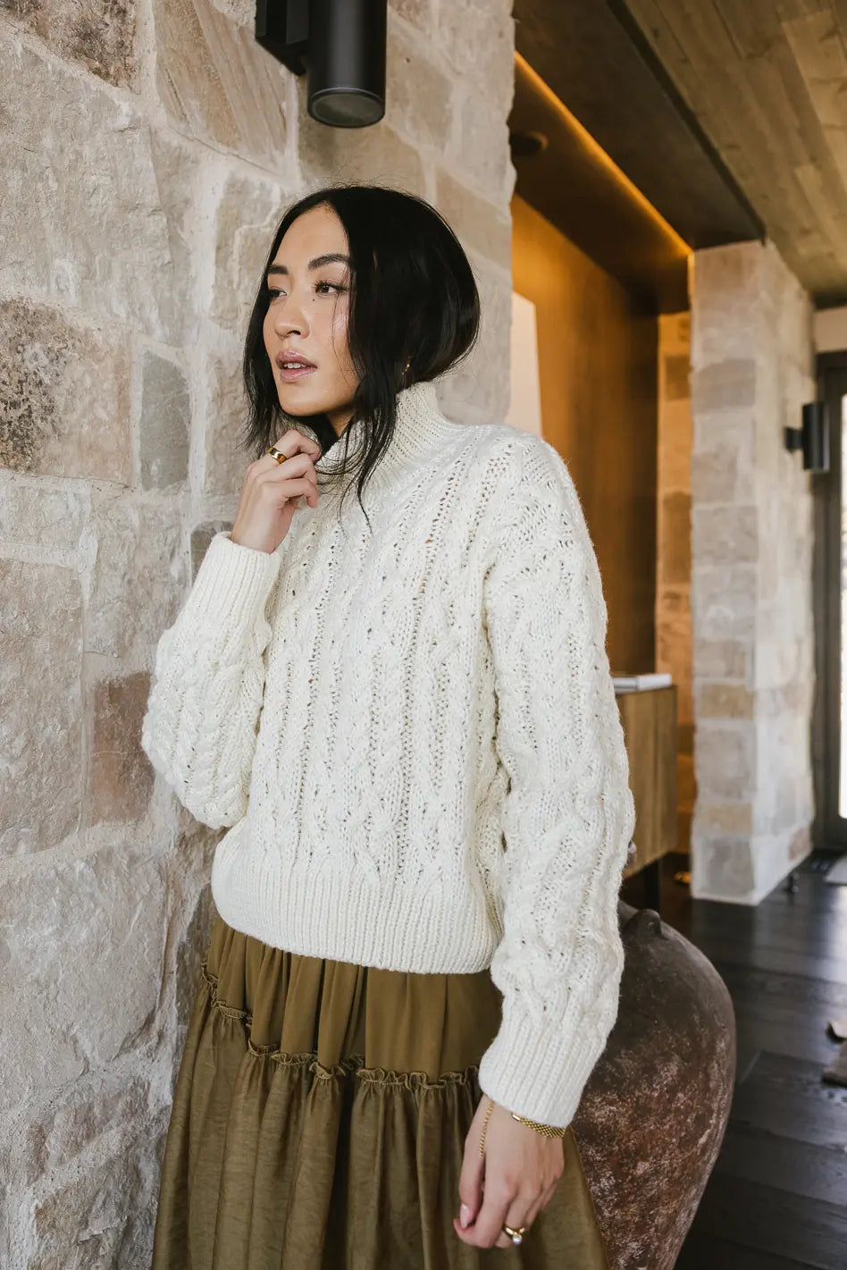 Noah Cable Knit Sweater Women's Cream - Cozy Winter Pullover for Casual Outfits & Holiday Gatherings
