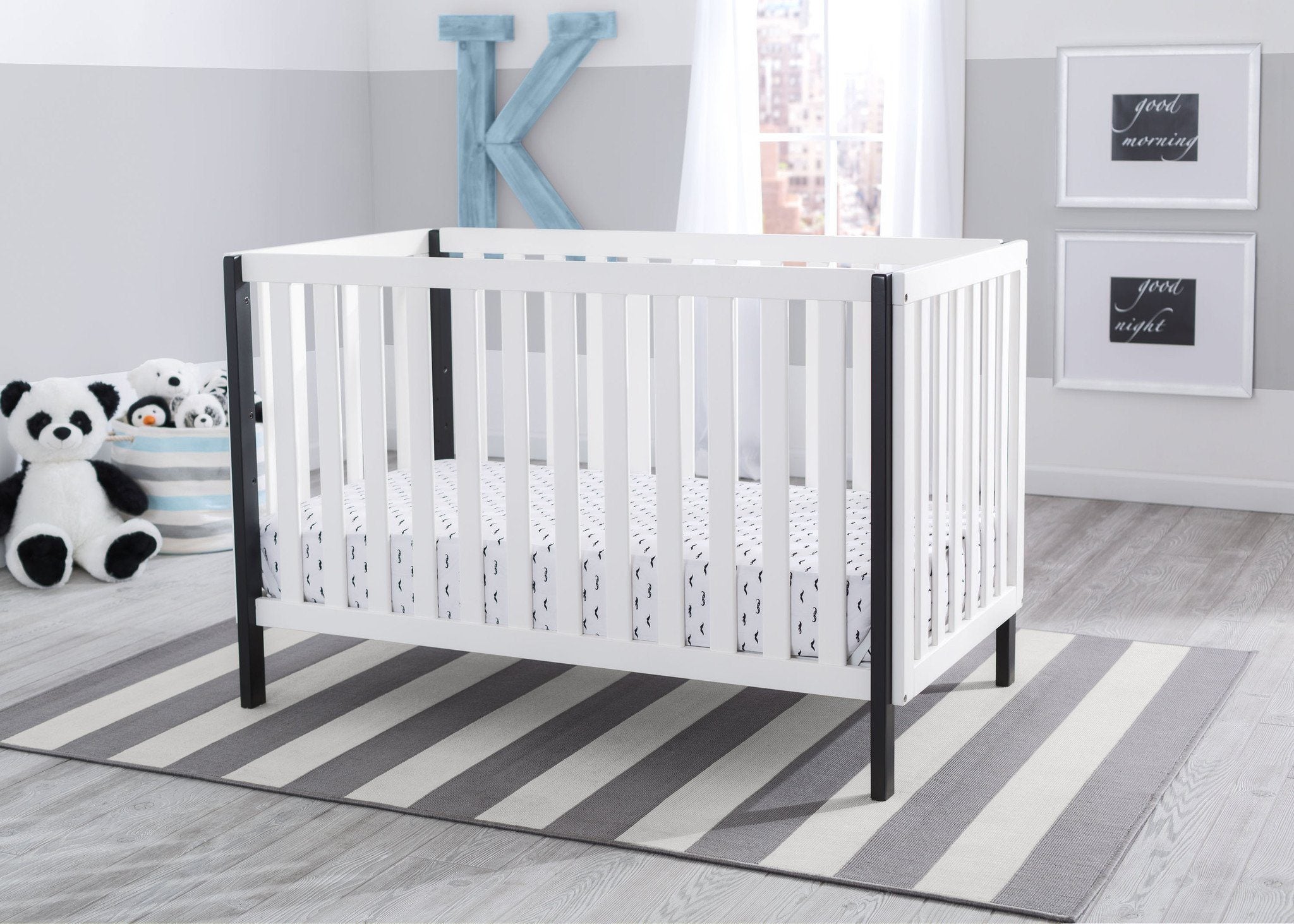 Milo 3-in-1 Convertible Baby Crib - White Wooden Nursery Bed with Toddler Rail & Daybed Conversion - Perfect for Newborns to Toddlers in Modern Nursery Rooms