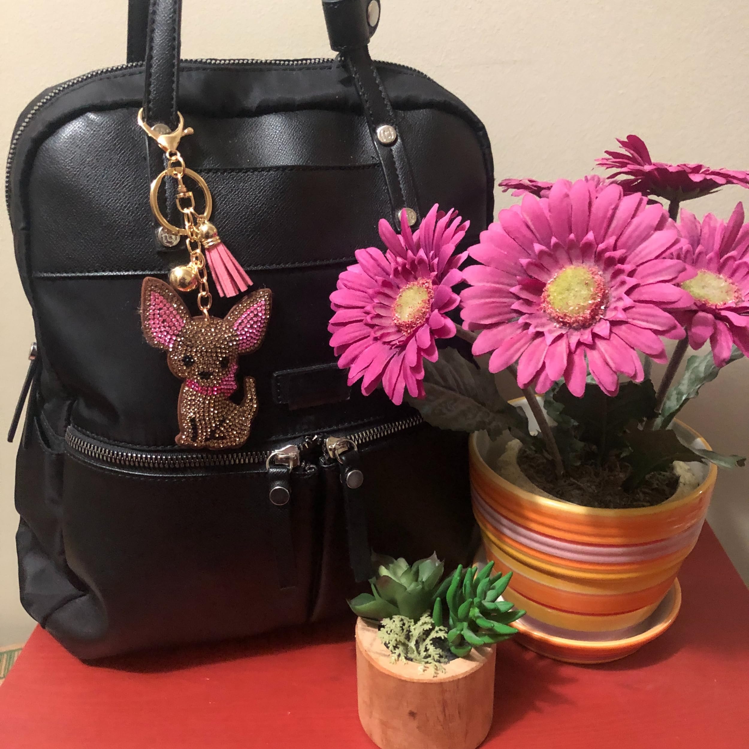 Sparkling Rhinestone Keychain for Women - Elegant Car Keys & Purse Charms - Stylish Handbag Accessories - Perfect for Everyday Use, Gifts & Fashion Statements