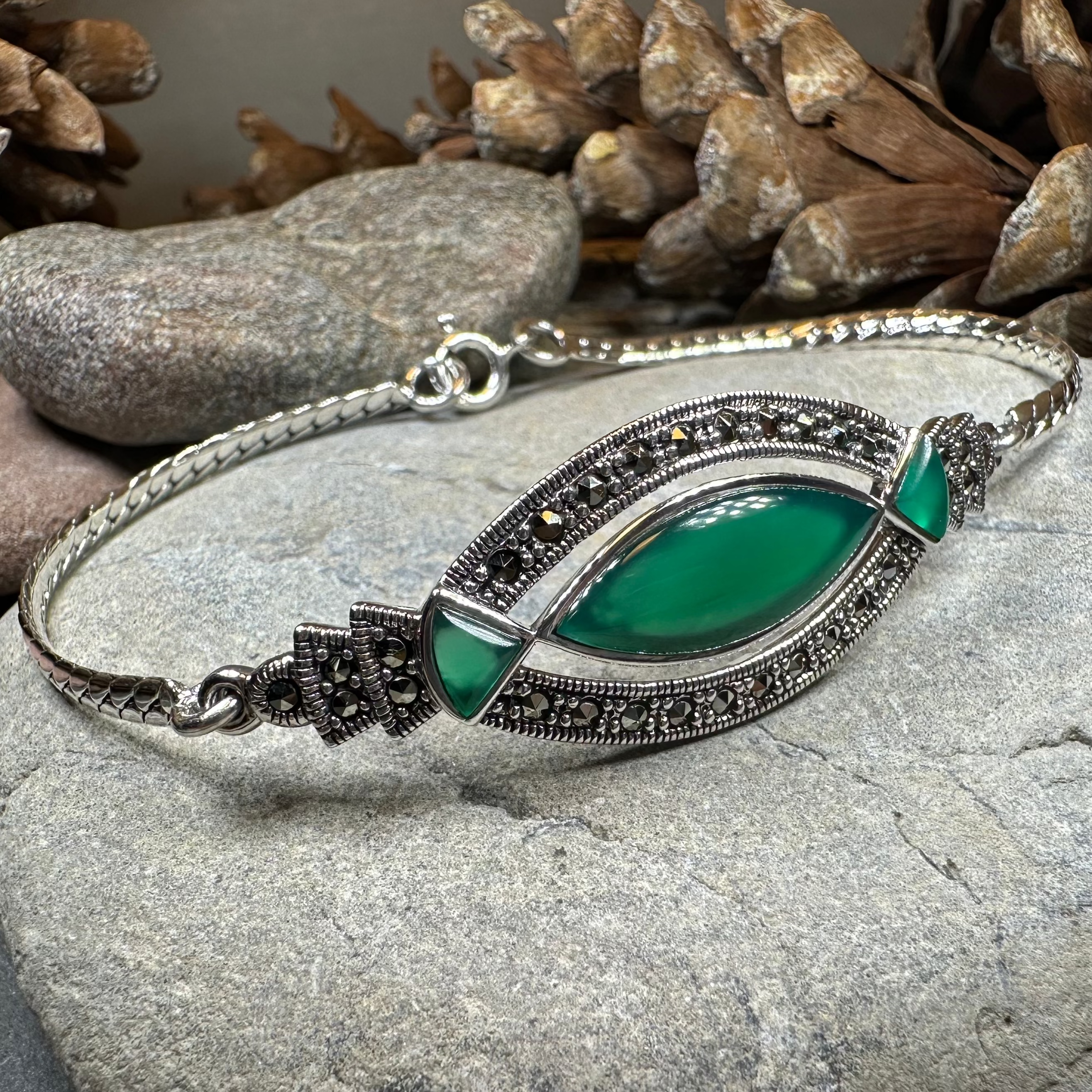 Celtic Knot Bracelet for Women - Handmade Stainless Steel Jewelry with Adjustable Chain - Perfect for Gifts, Weddings, and Boho Fashion Accessories