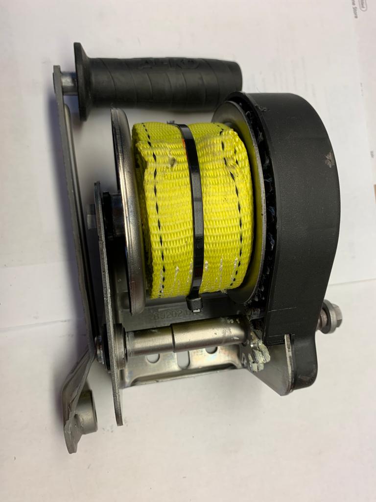 Heavy Duty Kart Stand Hand Winch with Strap - 2000LB Capacity, Portable ATV/UTV Lift Hoist for Garage, Motorsports & Off-Road Vehicle Maintenance