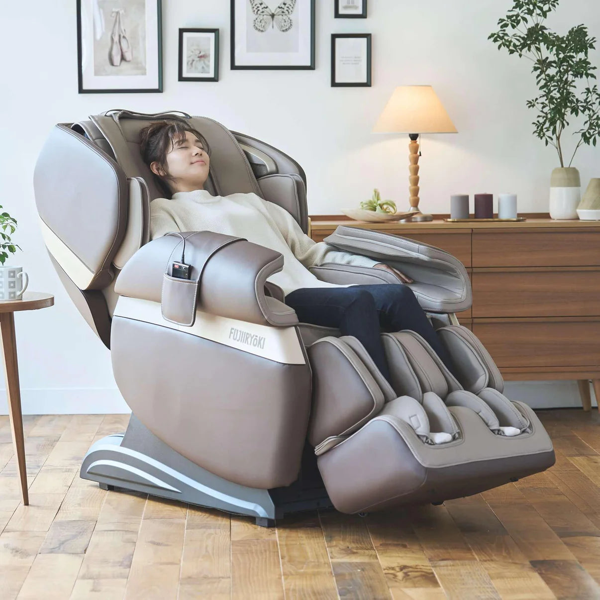Fujiiryoki Calm Plus Flex Frame SL Track Massage Chair - Full Body Shiatsu Massage with Zero Gravity Recline - Perfect for Home, Office & Relaxation Therapy