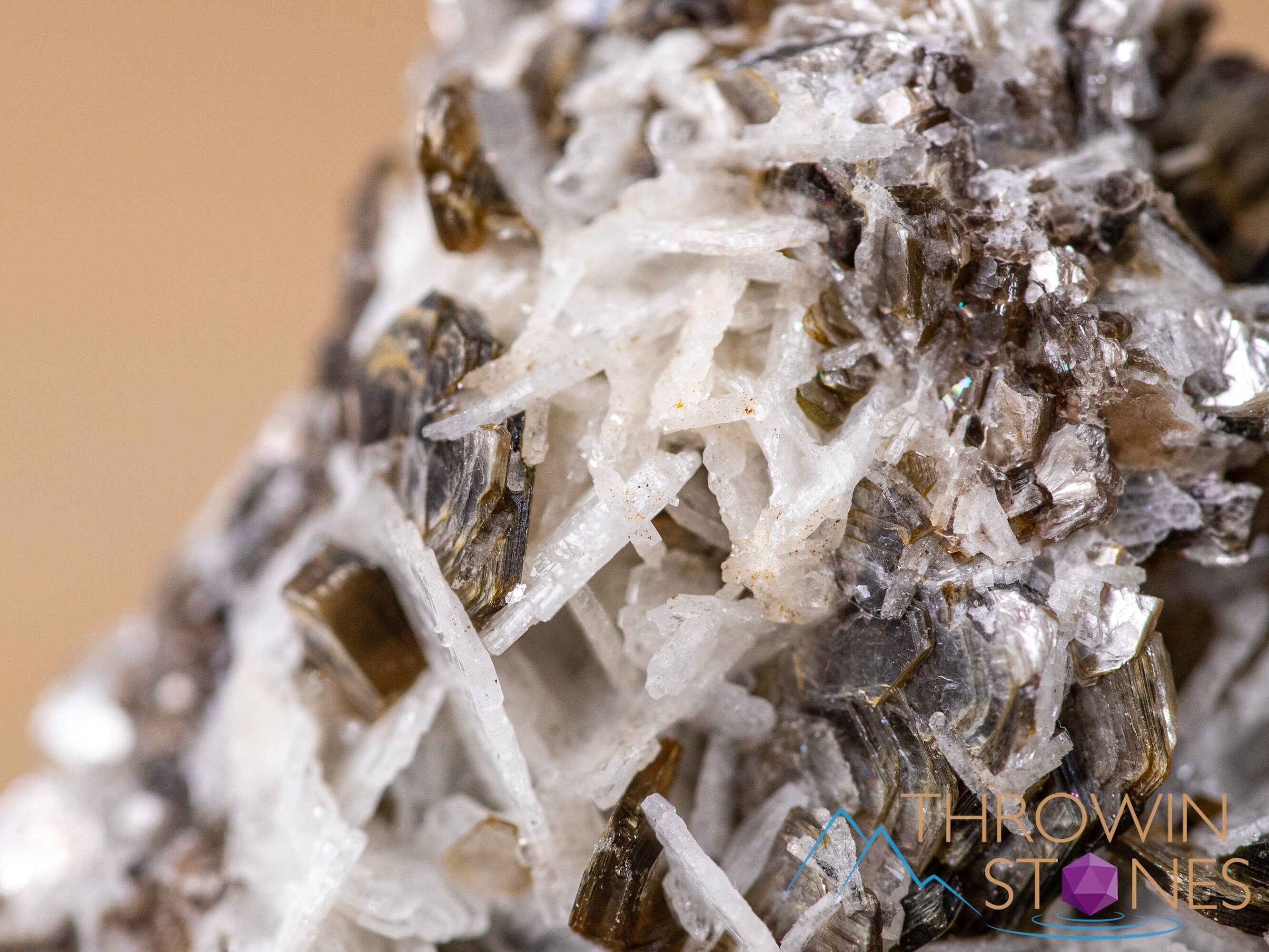 Natural APATITE on FELDSPAR with MUSCOVITE Raw Crystal Cluster - Healing Stones Collection | Unique Housewarming Gift, Spiritual Home Decor, Mineral Specimen (40681) | Perfect for Meditation Spaces, Yoga Rooms & Crystal Healing Altars