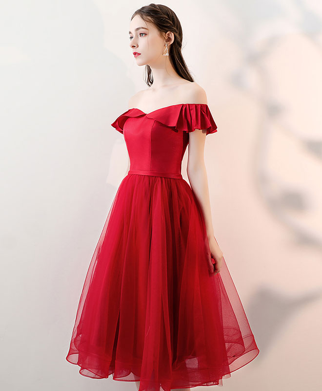 Elegant Red Satin & Tulle Short Prom Dress - Homecoming Formal Party Gown for Teens | Perfect for Dances, Parties & Special Occasions