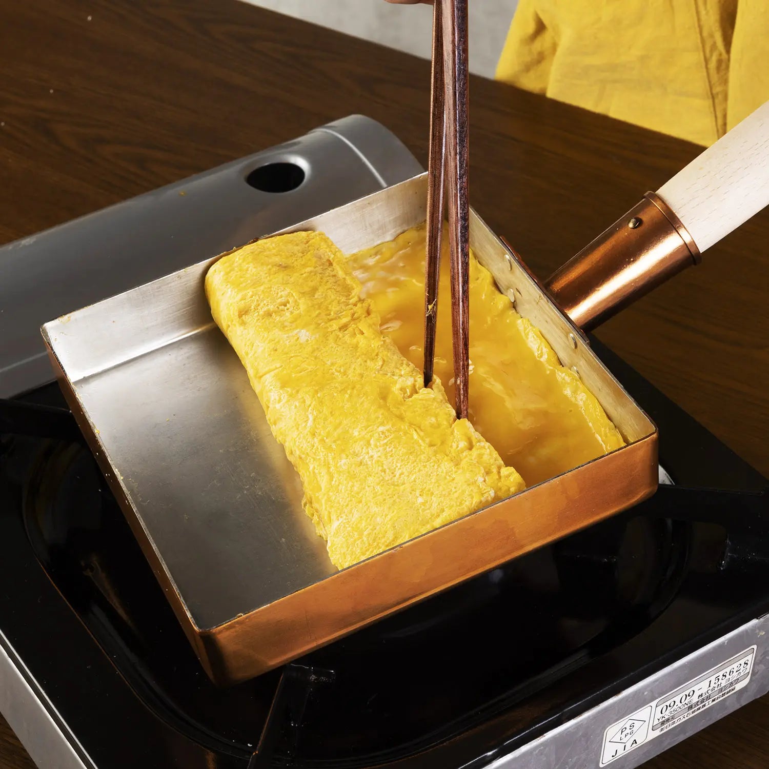EBM Copper Square Tamagoyaki Omelette Pan - Japanese Kanto Style Nonstick Frying Pan for Perfect Rolled Eggs - Ideal for Home Cooking, Breakfast & Bento Box Preparation