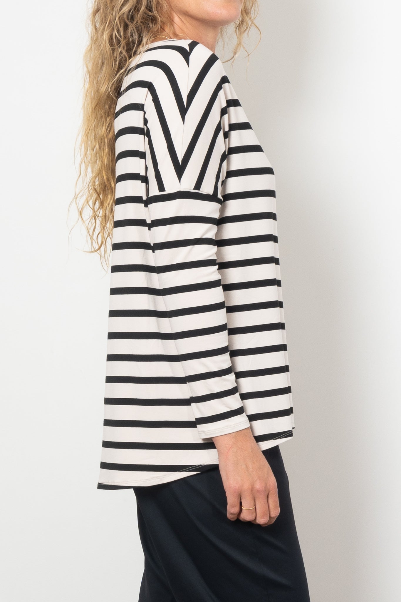 Mela Purdie Boat Sweater Trunk Stripe Knit - Classic Striped Knitwear for Men & Women - Perfect for Sailing, Casual Outings and Fall Layering