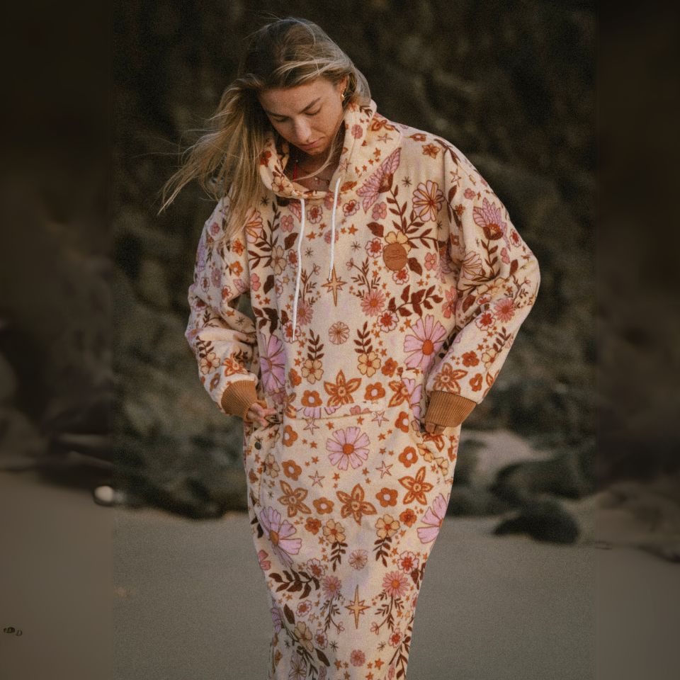 Boho Sun Changing Towel Poncho Long Sleeve - Quick Dry Beach Cover Up for Women, Stylish Swimwear Cover, Perfect for Pool, Beach & Vacation