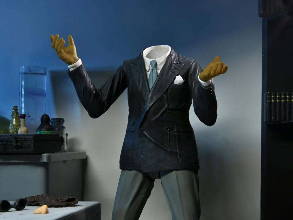 Universal Monsters Ultimate Invisible Man Action Figure - Collectible Toy for Horror Fans, Halloween Decor & Movie Memorabilia Display
