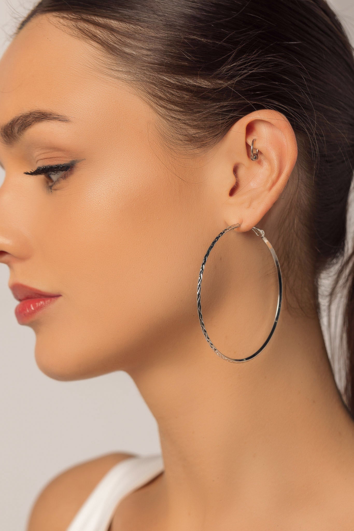 Trendy Large Textured Hoop Earrings for Women - Boho Chic Statement Jewelry for Parties, Weddings & Everyday Wear