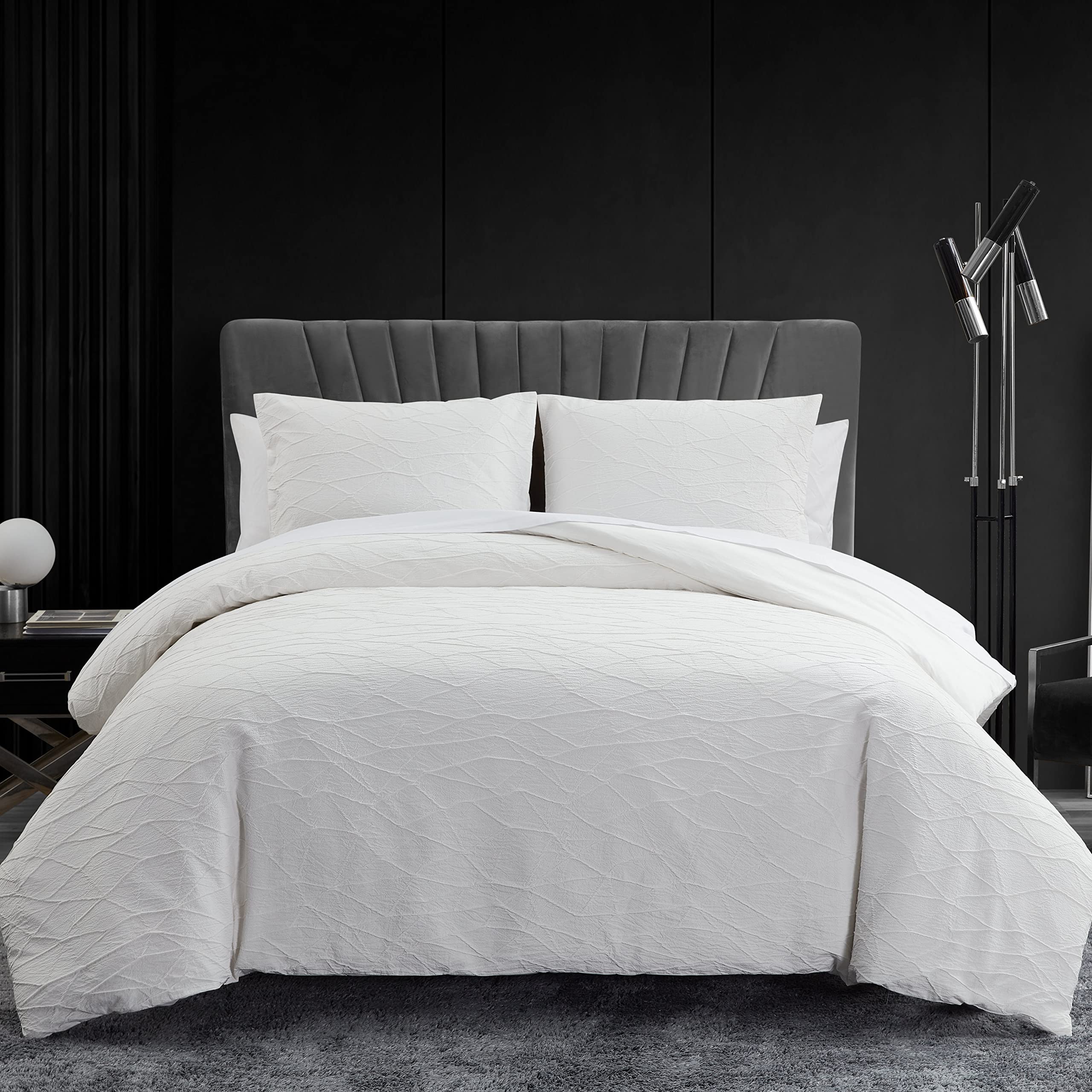 Vera Wang Queen Size Duvet Cover Set - Luxury Bedding with Button Closure, Soft Wrinkle-Resistant Fabric, Abstract Crinkle White Design for Elegant Bedroom Decor | Perfect for Master Bedrooms, Guest Rooms & Upscale Hotels