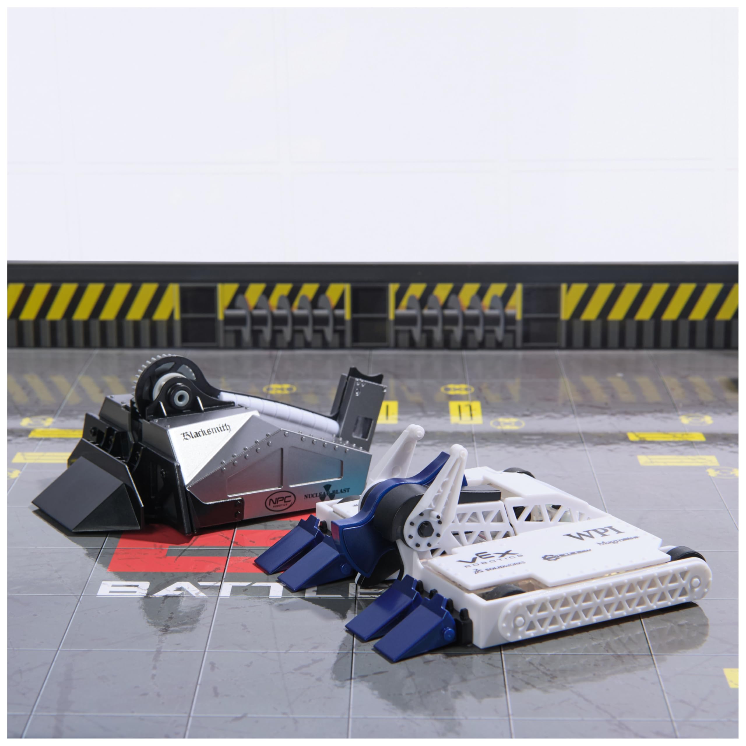BattleBots Arena Bite Force & Blacksmith - Remote Control Robot Toy Set with 20+ Pieces, STEM Learning Toy for Boys & Girls Ages 8+, Includes Batteries - Perfect for STEM Education, Robot Battles & Interactive Play
