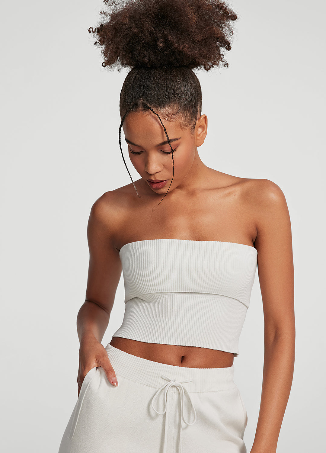 Chunky Knit Crop Top for Women - Soft Oversized Yarn Sweater - Trendy Winter Fashion for Casual Outfits & Layering