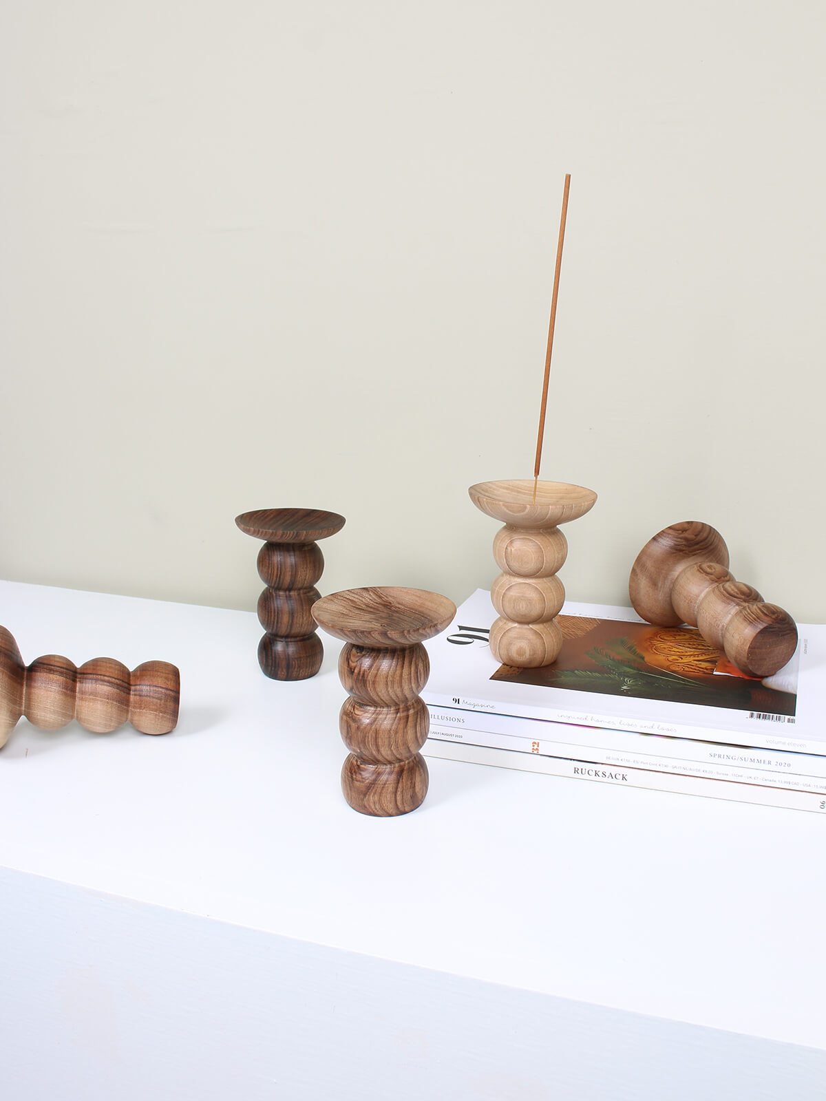 Premium Walnut Wood Incense Holder with Bubble Design - Handcrafted Aromatherapy Accessory for Meditation, Yoga, and Home Decor