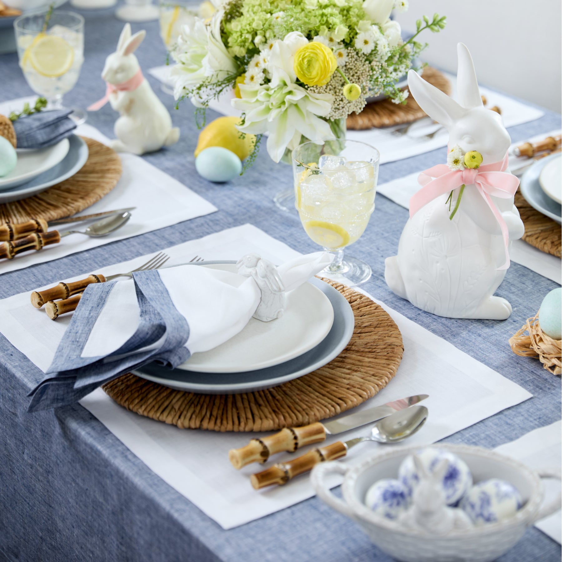 Premium Classic Cotton Napkins - Set of 4 for Elegant Dining, Dinner Parties & Home Decor - Soft & Absorbent Table Linens