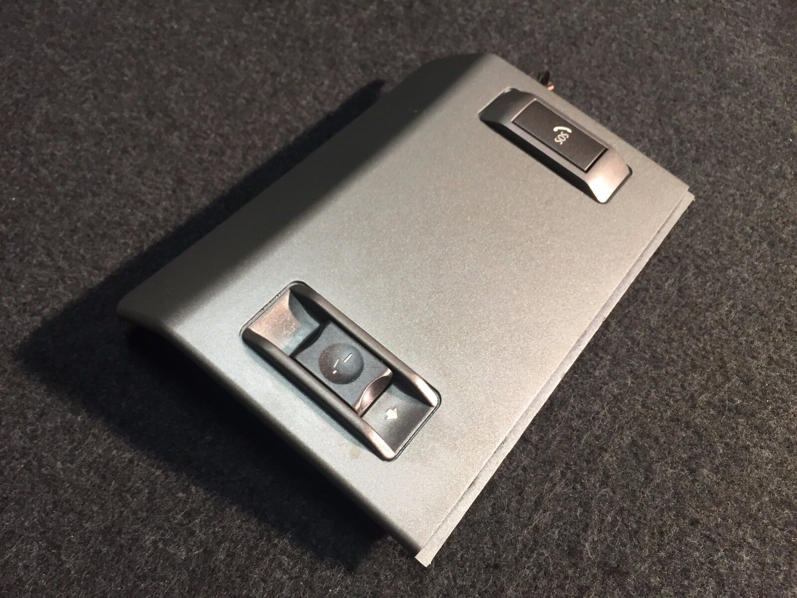 2002-2005 BMW 745i E65 OEM SOS & Sunroof Switch with Trim (Part #7 012 196) - Genuine Replacement for Sunroof Control | Perfect for DIY Repairs & Car Maintenance
