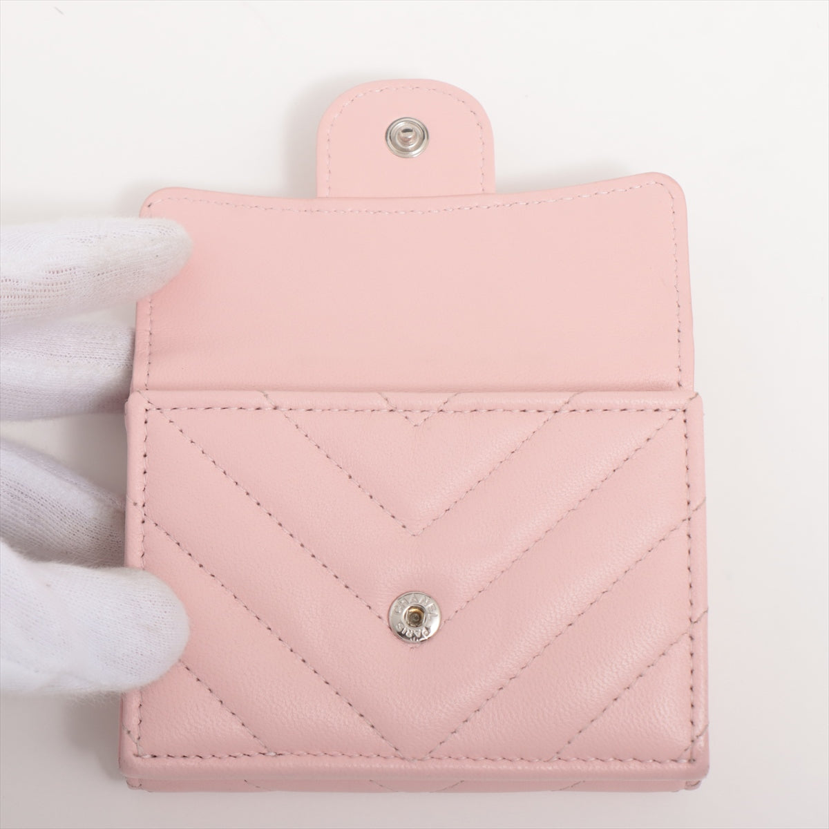 Chanel Chevron Compact Wallet in Light Pink | Luxury Designer Wallet for Women | Perfect for Everyday Use & Special Occasions