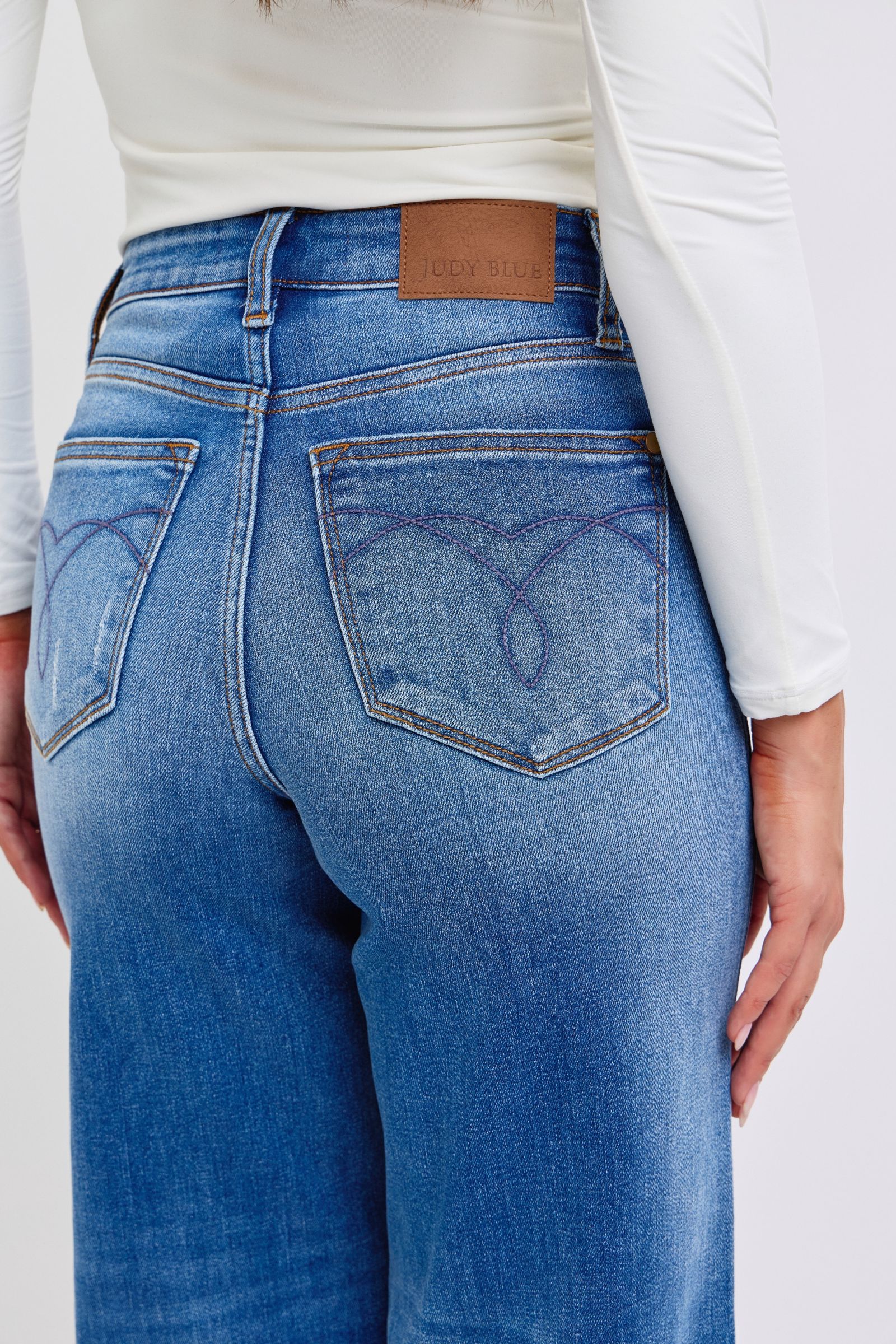 Judy Blue Women's Distressed High Waist Wide Leg Jeans - Vintage Denim Pants for Casual Outfits & Streetwear Fashion