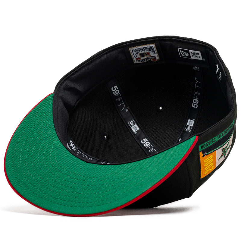 New Era x Politics Houston Astros 59FIFTY Fitted Cap - Black/Scarlet - Official MLB Baseball Hat for Men - Perfect for Games, Collecting & Streetwear Fashion