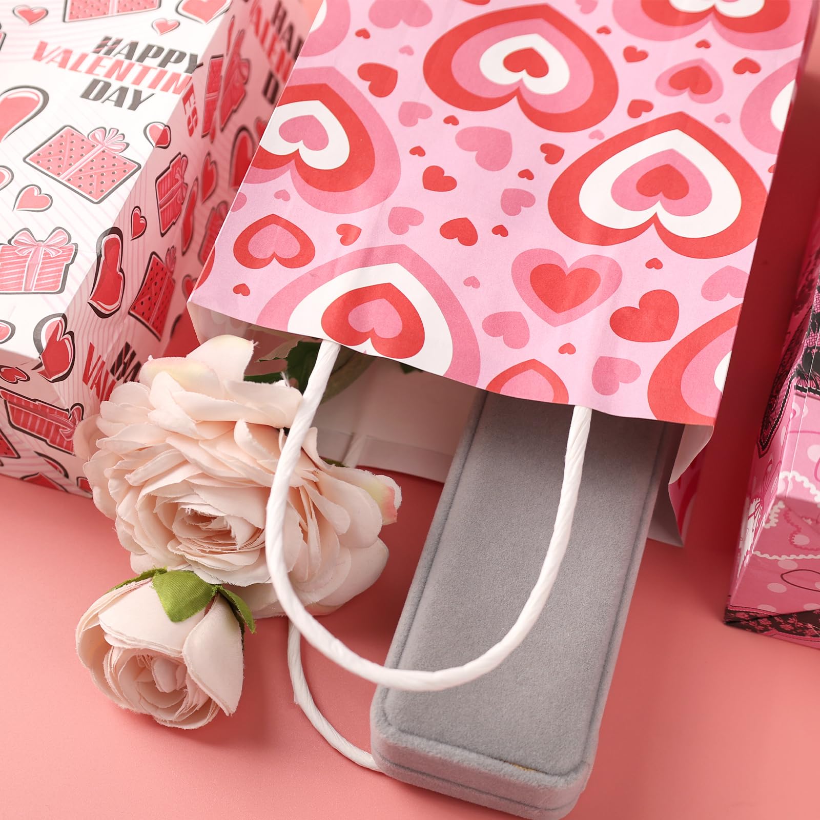 32PCS Valentine's Day Gift Bags - Heart Shaped Kraft Paper Treat Bags with Handles for Party Favors, Birthday, Wedding & Valentine's Day Celebrations - Perfect for Candy, Small Gifts & Party Decorations