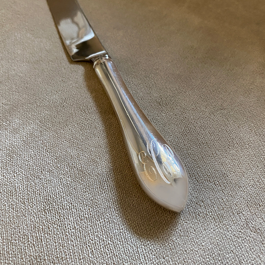 Antique Sterling Silver Wedding Cake Knife - Elegant Pointed Blade for Wedding Cakes, Anniversary & Special Occasion Desserts