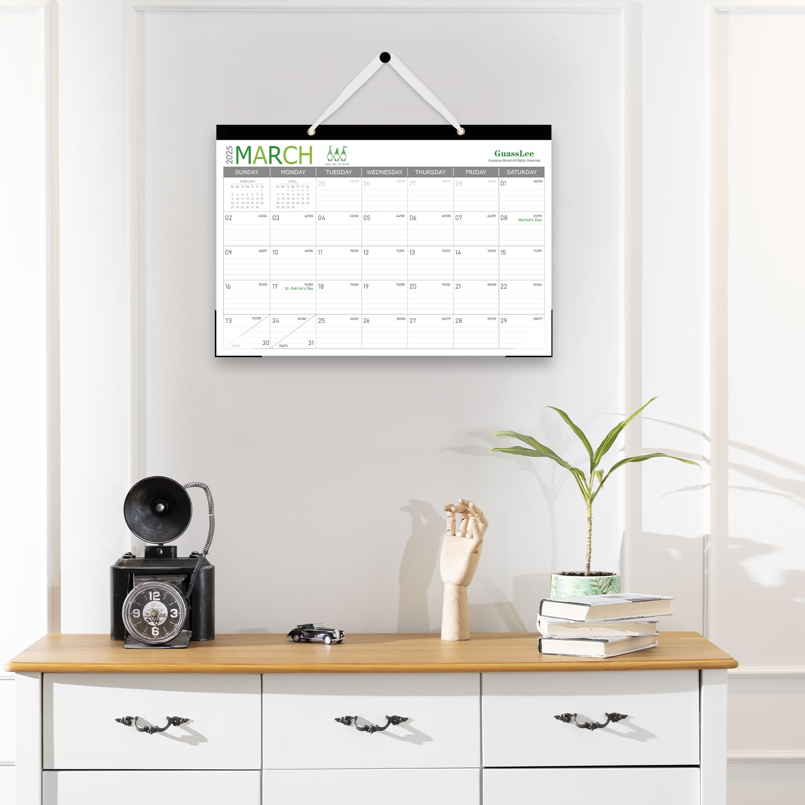Guasslee 2025-2026 18-Month Desk & Wall Calendar (Jan 2025-Jun 2026) - 11.5