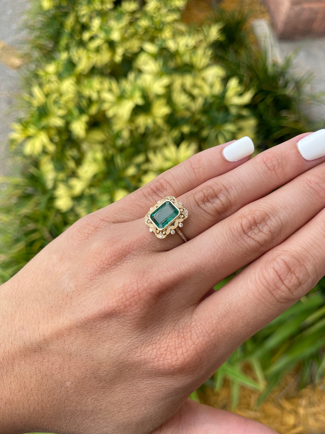 3.35tcw Natural Emerald Cut Diamond Ring with Accents - 14K Gold Vintage Style Jewelry for Women - Perfect for Weddings, Anniversaries & Special Occasions