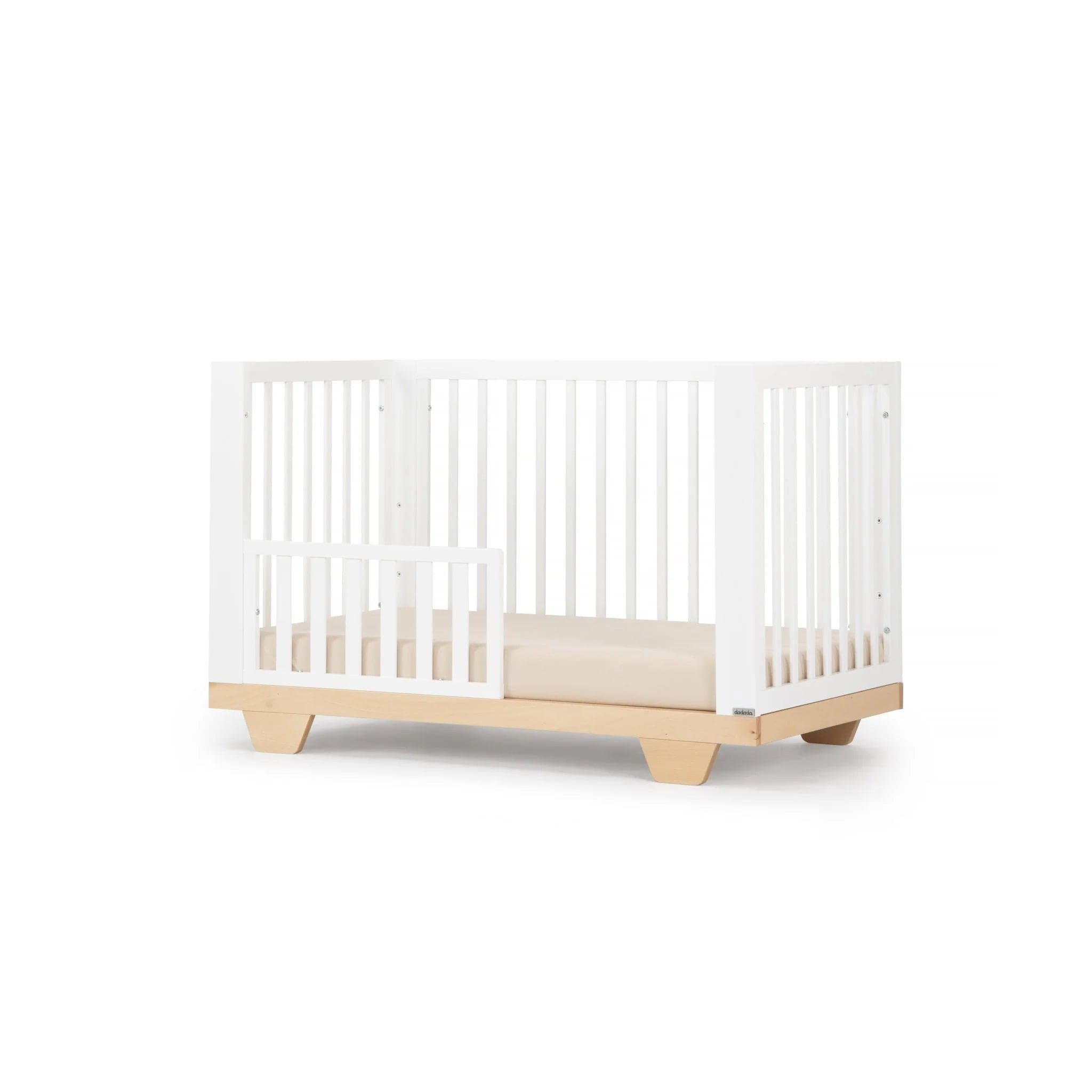 **Dadada Spirit 8-in-1 Convertible Baby Crib – Adjustable Height, Toddler Bed & Daybed – Safe & Stylish Nursery Furniture for Newborns to Teens – Perfect for Small Spaces & Modern Nurseries**