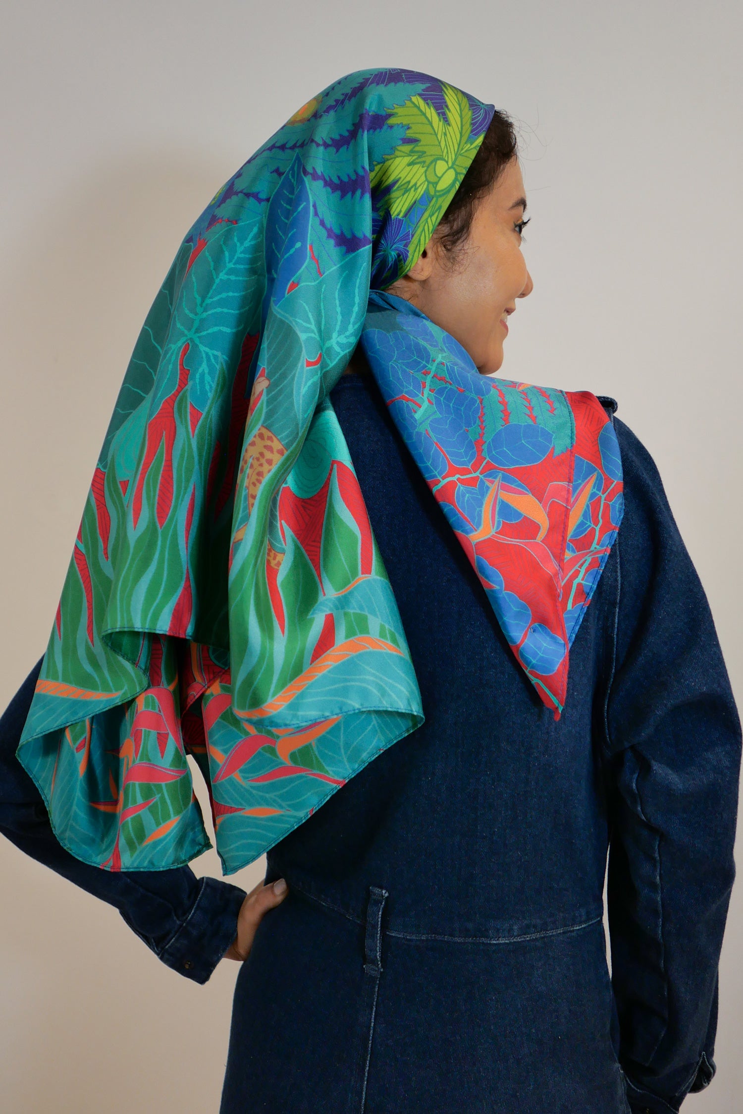 Luxury Isle of Wild Cats Premium Silk Scarf - Elegant Fashion Accessory for Women, Gift for Her, Perfect for Parties, Weddings & Special Occasions