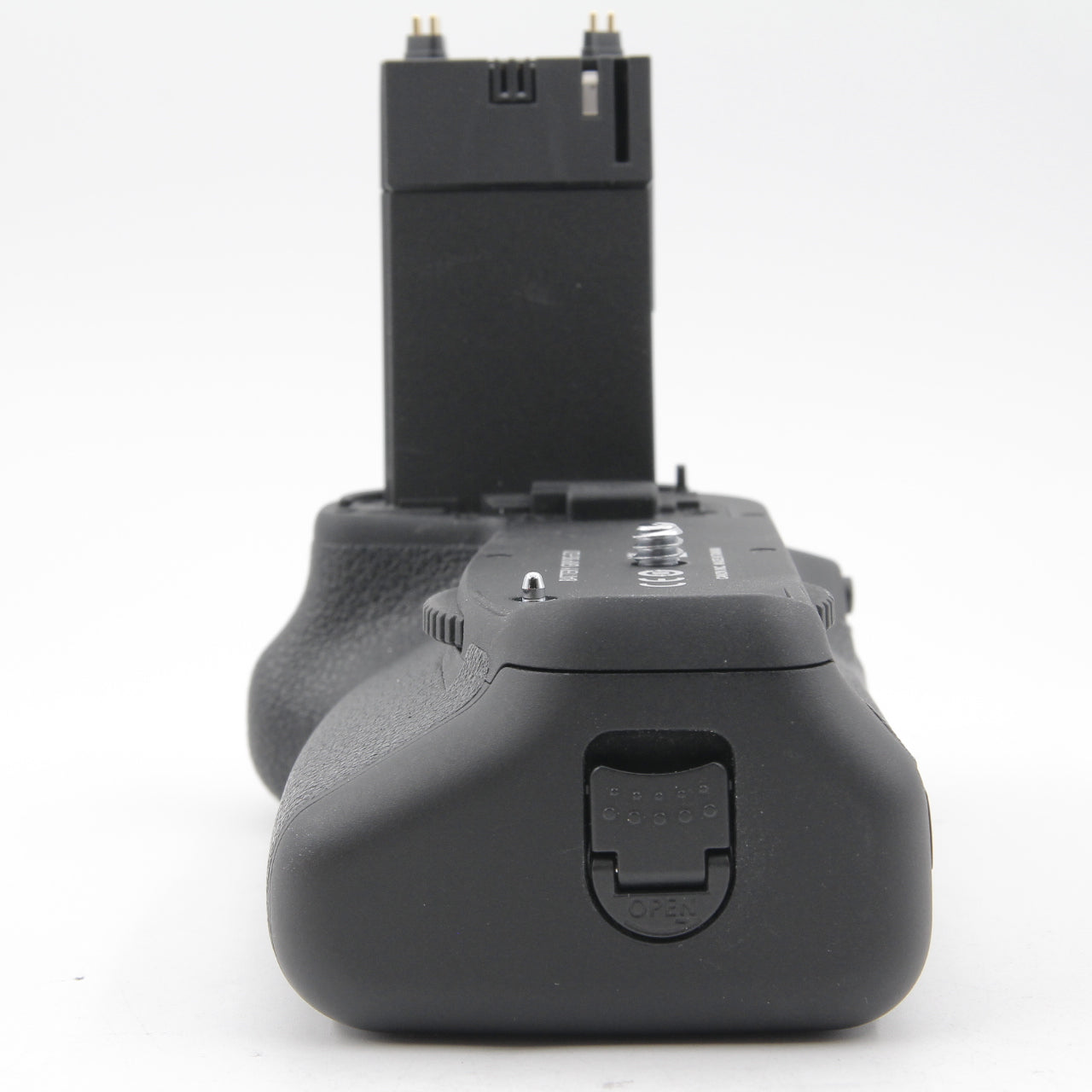 Used Canon BG-E21 Battery Grip for EOS 6D Mark II DSLR Camera - Compatible with Canon 6D Mark II - Perfect for Extended Photography Sessions, Wedding & Event Shooting